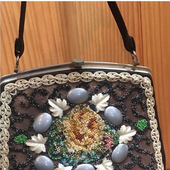 Vintage Handbags - Vintage beaded handbag